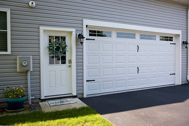 24/7 Emergency Garage Door Panel Replacement experts in Belvedere, CA